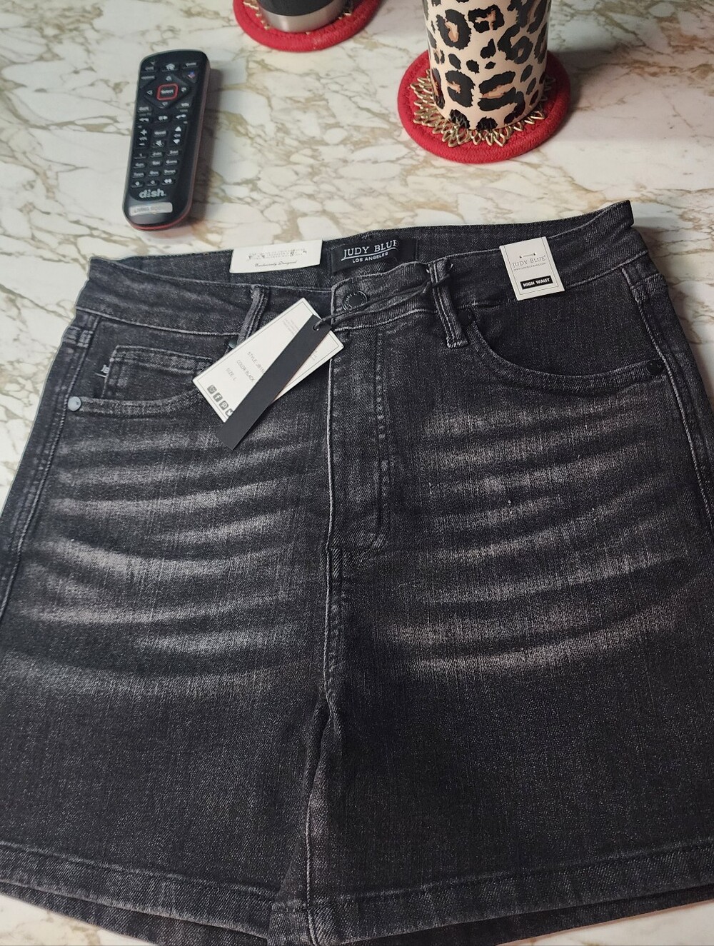 JUDY BLUE NEW BLK. DENIM SHORTS SZ LG.